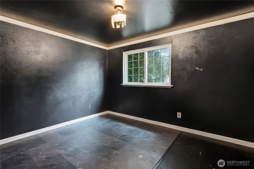 Property photo for 8214 Woodbourne Drive SW, Lakewood photo 16