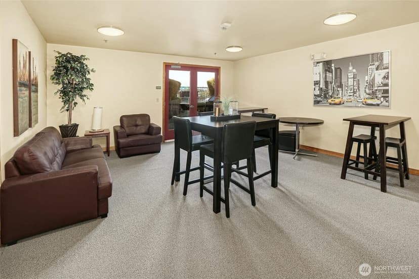 Property photo for 827 Hiawatha Place S #405, Seattle photo 16