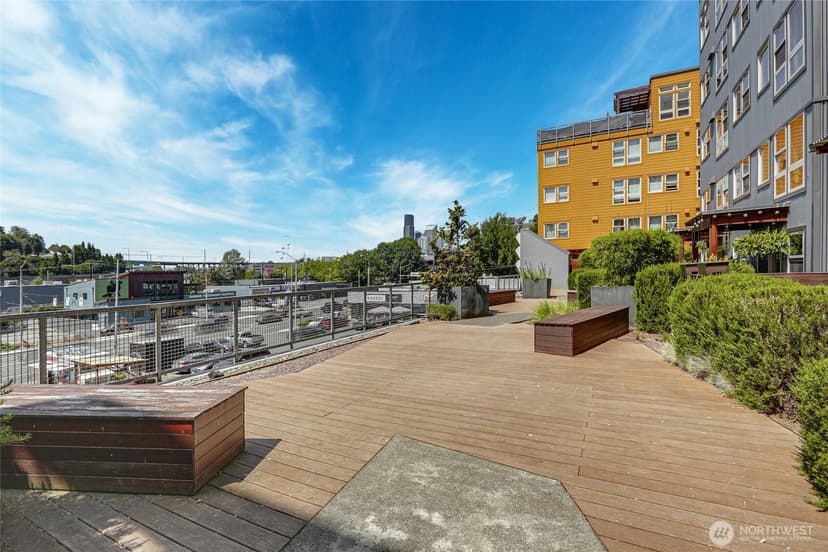 Property photo for 827 Hiawatha Place S #405, Seattle photo 20