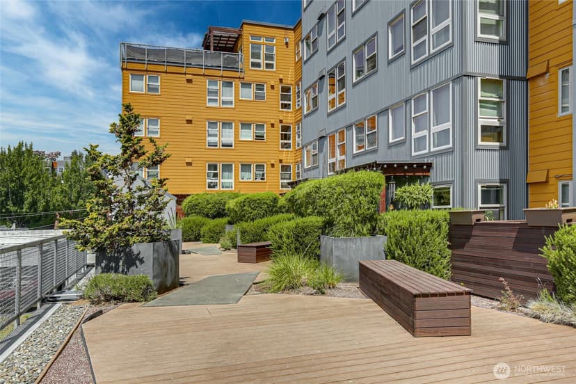 Property photo for 827 Hiawatha Place S #405, Seattle photo 19
