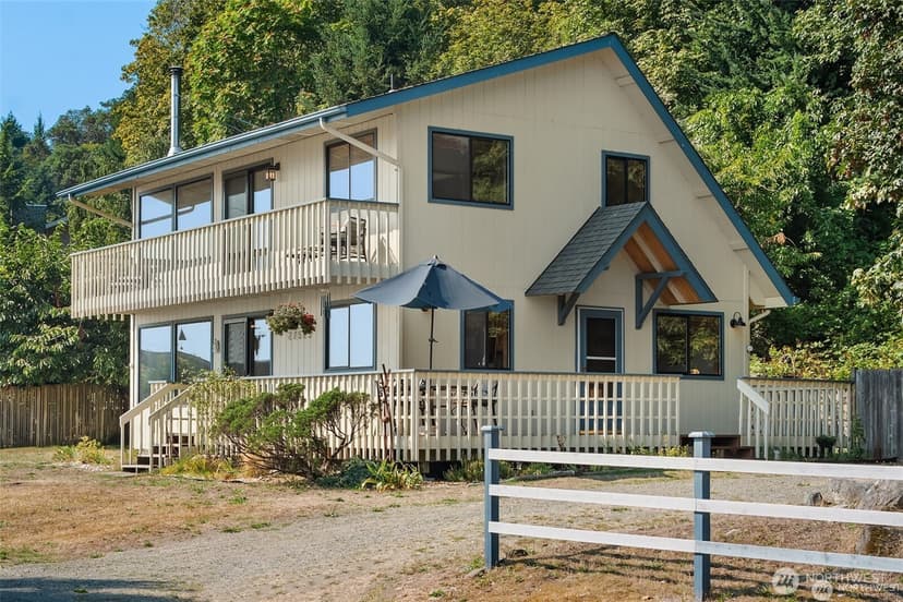 Property photo for 27523 SW Sandy Shores Drive, Vashon photo 3