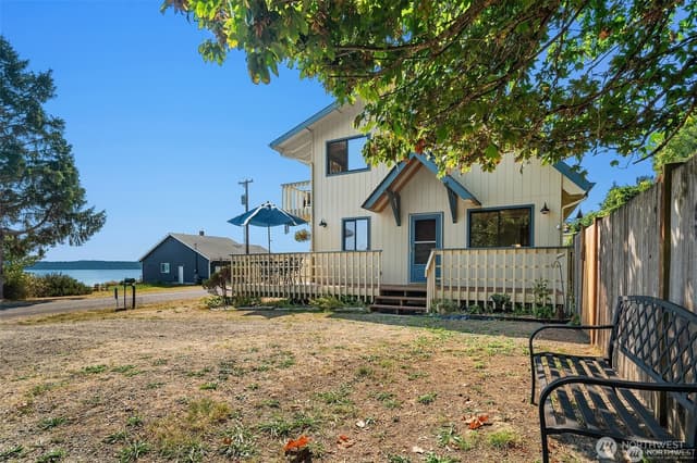 Property photo for 27523 SW Sandy Shores Drive, Vashon photo 2