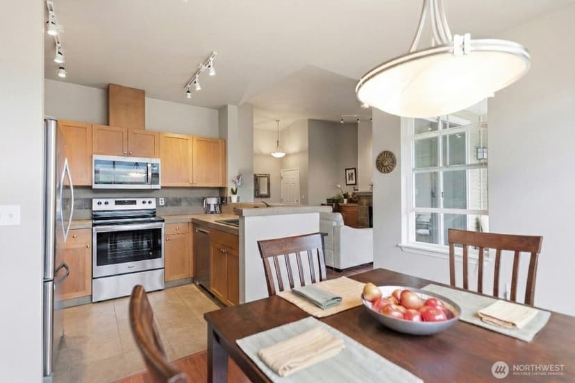 Property photo for 23420 SE Black Nugget Road #F302, Issaquah photo 8