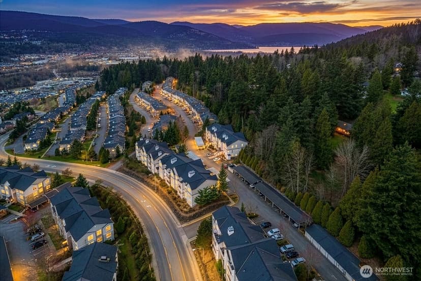 Property photo for 23420 SE Black Nugget Road #F302, Issaquah photo 18