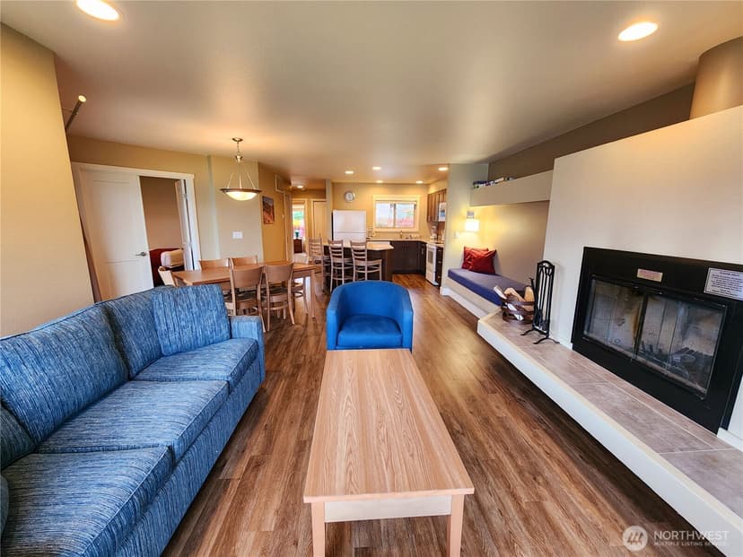 Property photo for 1 Lakeside 704-H, Manson photo 7