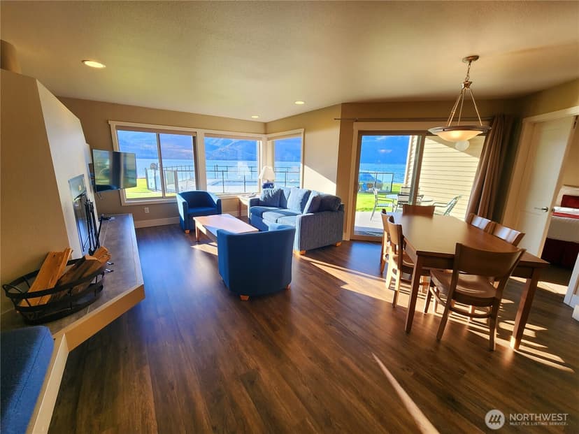 Property photo for 1 Lakeside 704-H, Manson photo 4