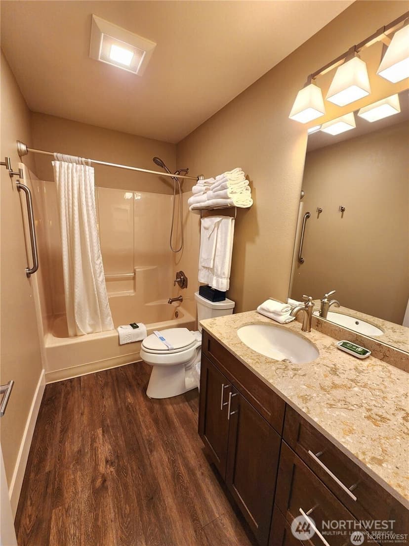 Property photo for 1 Lakeside 719-O, Manson photo 11