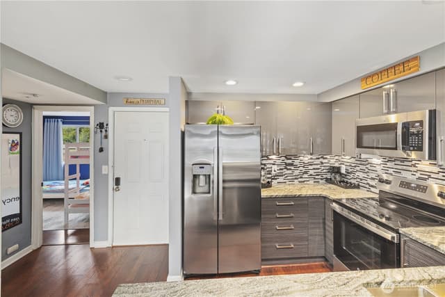 Property photo for 26205 116th Avenue SE #A-203, Kent photo 2