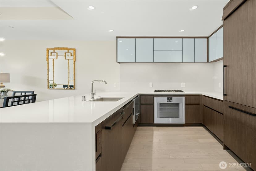 Property photo for 188 Bellevue Way NE #303, Bellevue photo 4