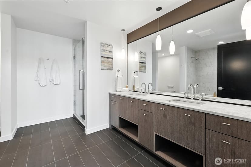 Property photo for 1321 Seneca Street #505, Seattle photo 24