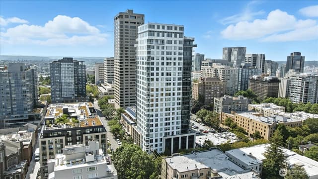 Property photo for 1321 Seneca Street #505, Seattle photo 2