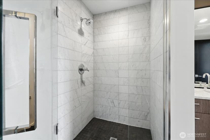 Property photo for 1321 Seneca Street #505, Seattle photo 29