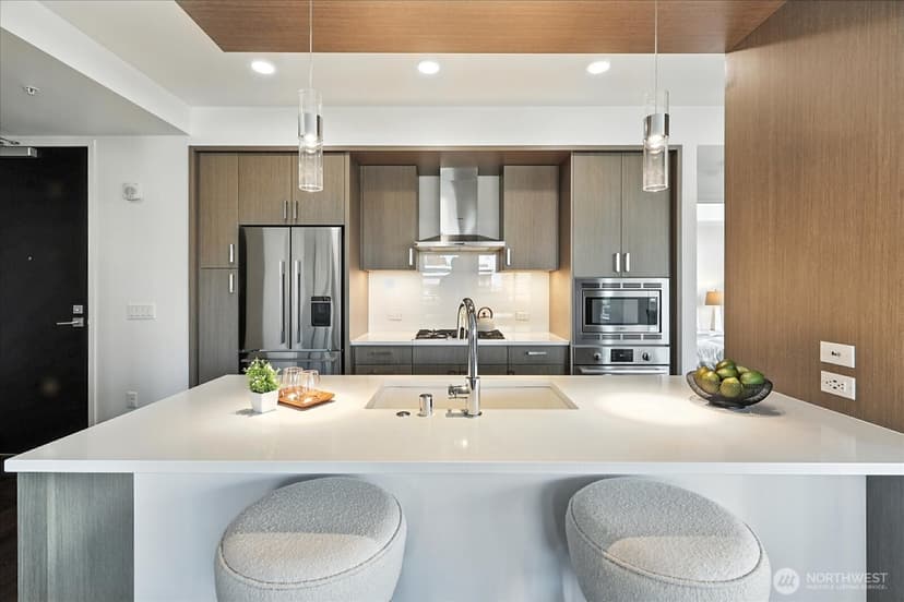 Property photo for 1321 Seneca Street #505, Seattle photo 6