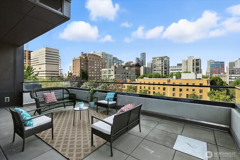 Property photo for 1321 Seneca Street #505, Seattle photo 17