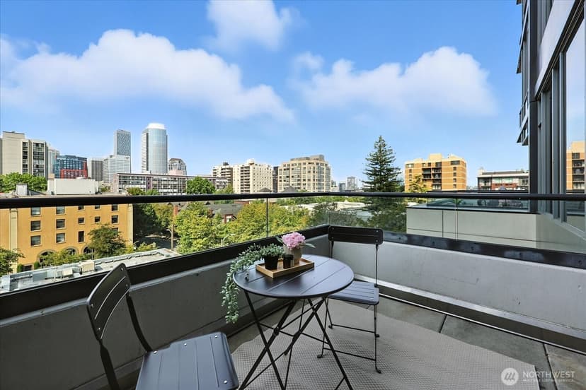 Property photo for 1321 Seneca Street #505, Seattle photo 22