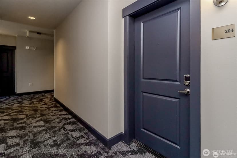 Property photo for 1840 25th Avenue NE #204, Issaquah photo 30