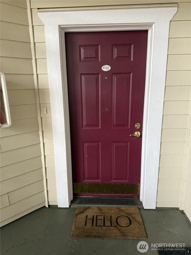 Property photo for 13000 Admiralty Way #B201, Everett photo 2