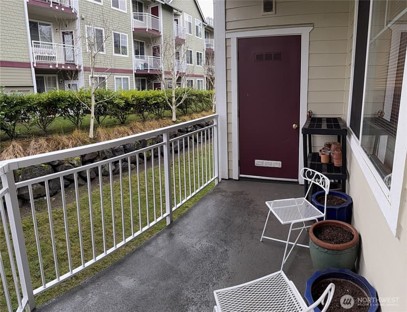 Property photo for 13000 Admiralty Way #B201, Everett photo 13