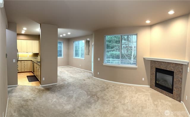 Property photo for 13000 Admiralty Way #B201, Everett photo 3