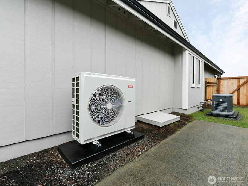 Property photo for 1308 133rd Street S, Tacoma photo 26