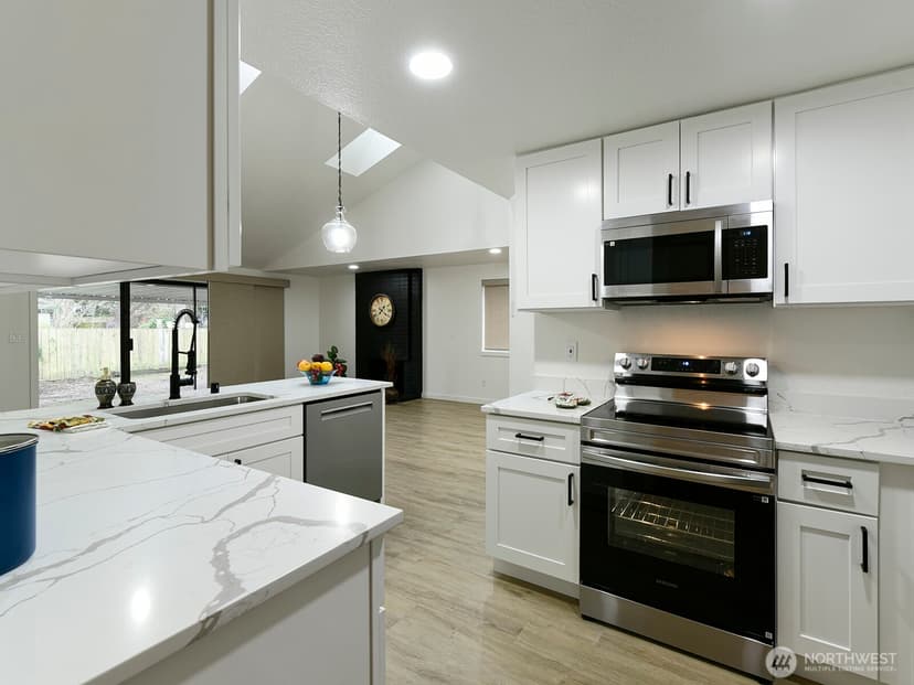 Property photo for 1308 133rd Street S, Tacoma photo 4
