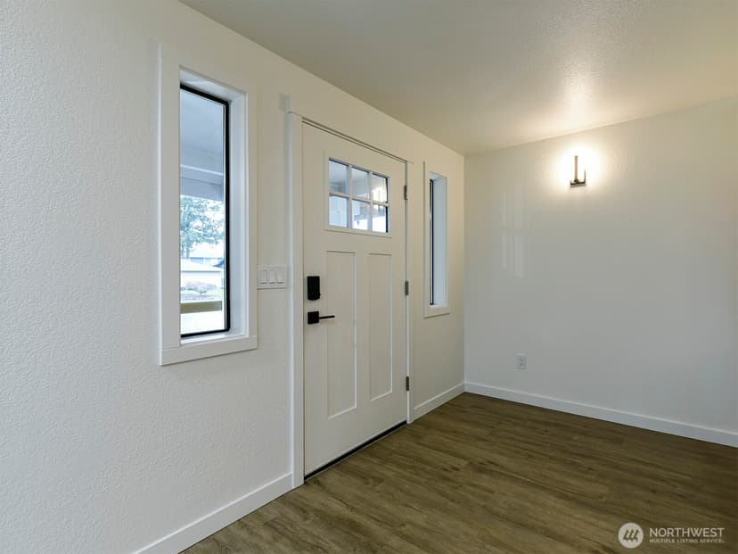 Property photo for 1308 133rd Street S, Tacoma photo 9