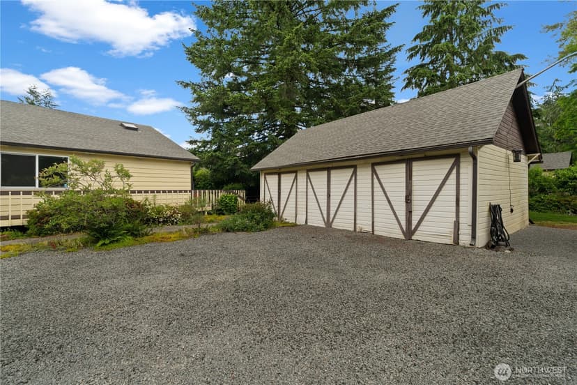 Property photo for 17012 SE 128th Street, Renton photo 3