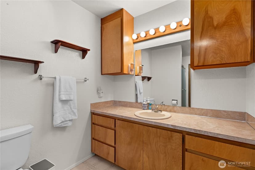 Property photo for 17012 SE 128th Street, Renton photo 24