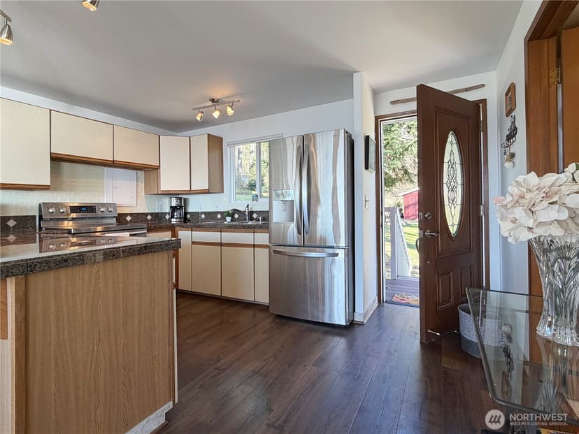 Property photo for 46 G Mukilteo Way, Hat Island photo 12