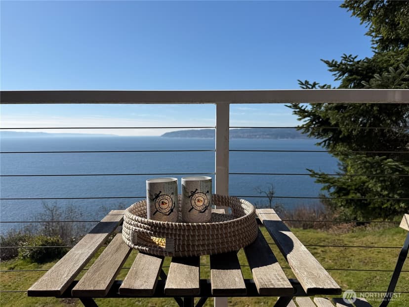 Property photo for 46 G Mukilteo Way, Hat Island photo 22