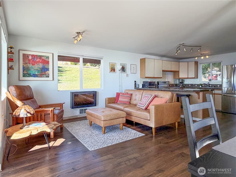 Property photo for 46 G Mukilteo Way, Hat Island photo 8