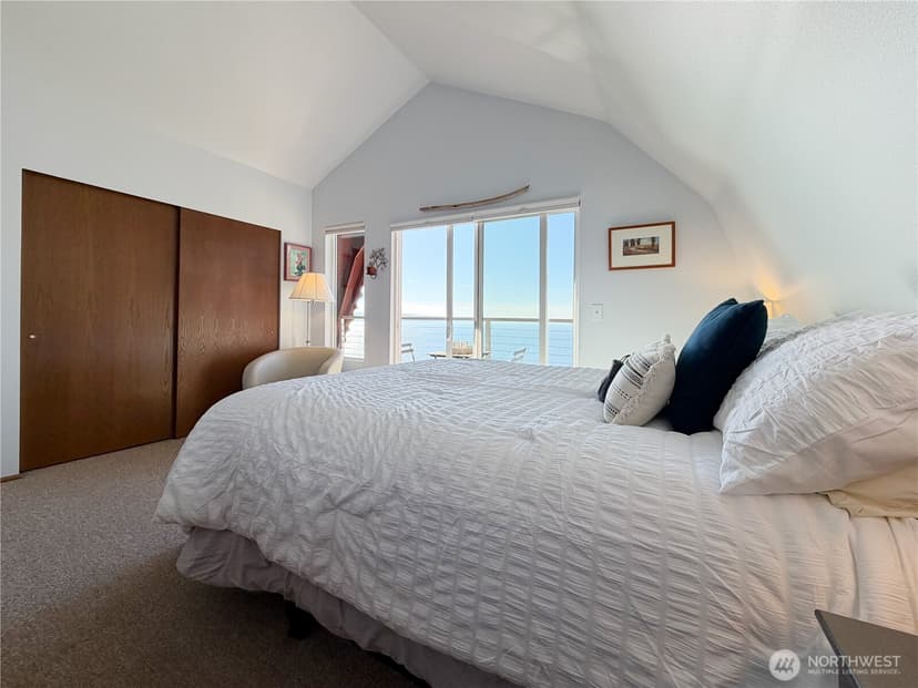 Property photo for 46 G Mukilteo Way, Hat Island photo 18