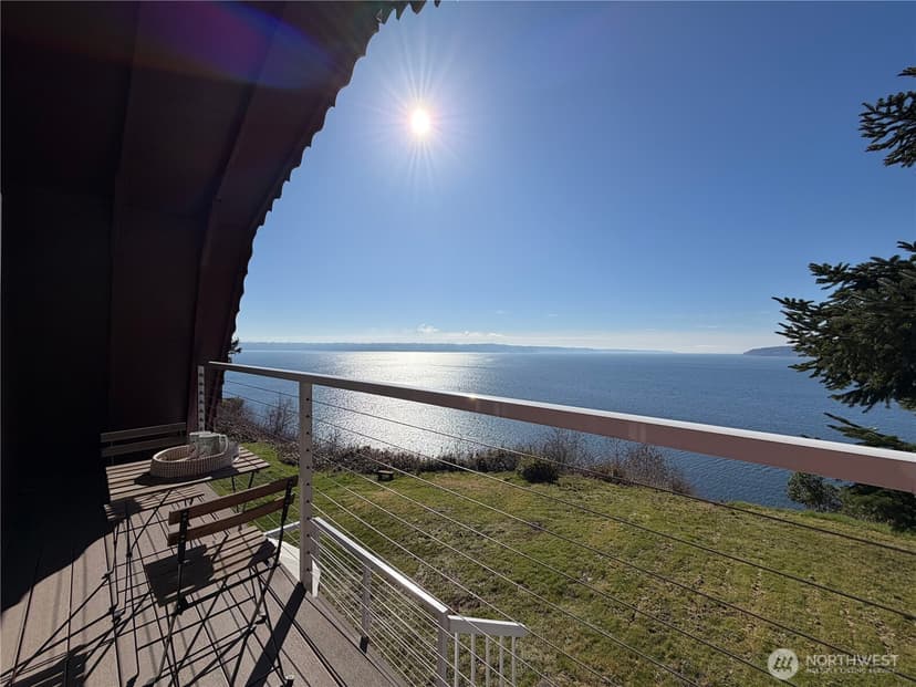 Property photo for 46 G Mukilteo Way, Hat Island photo 24