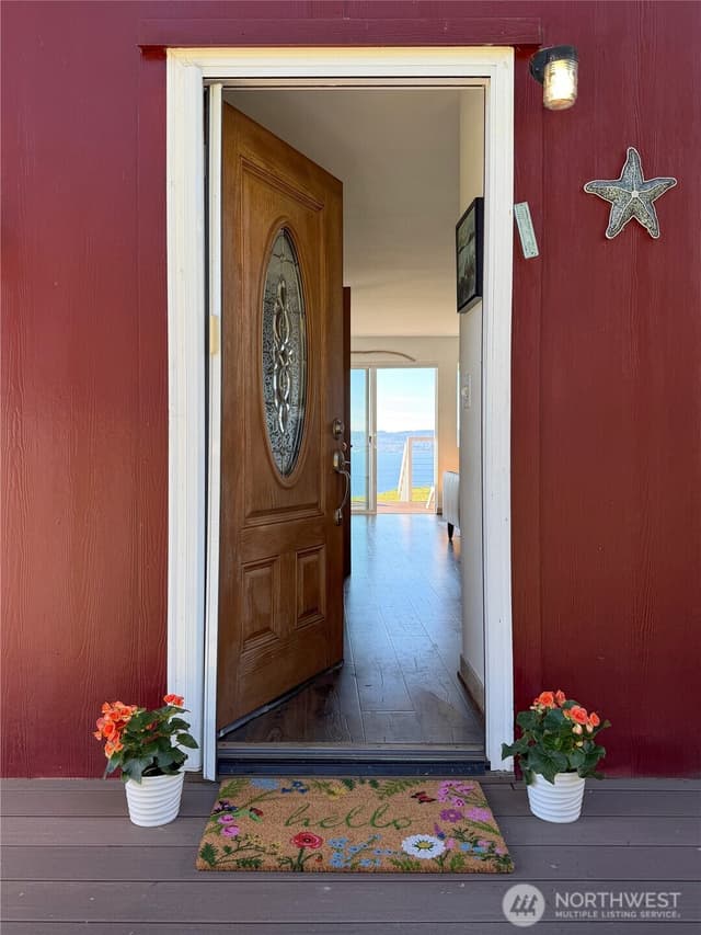 Property photo for 46 G Mukilteo Way, Hat Island photo 4
