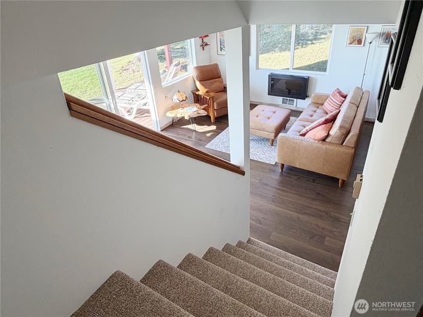 Property photo for 46 G Mukilteo Way, Hat Island photo 23