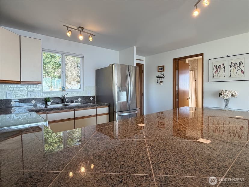 Property photo for 46 G Mukilteo Way, Hat Island photo 15
