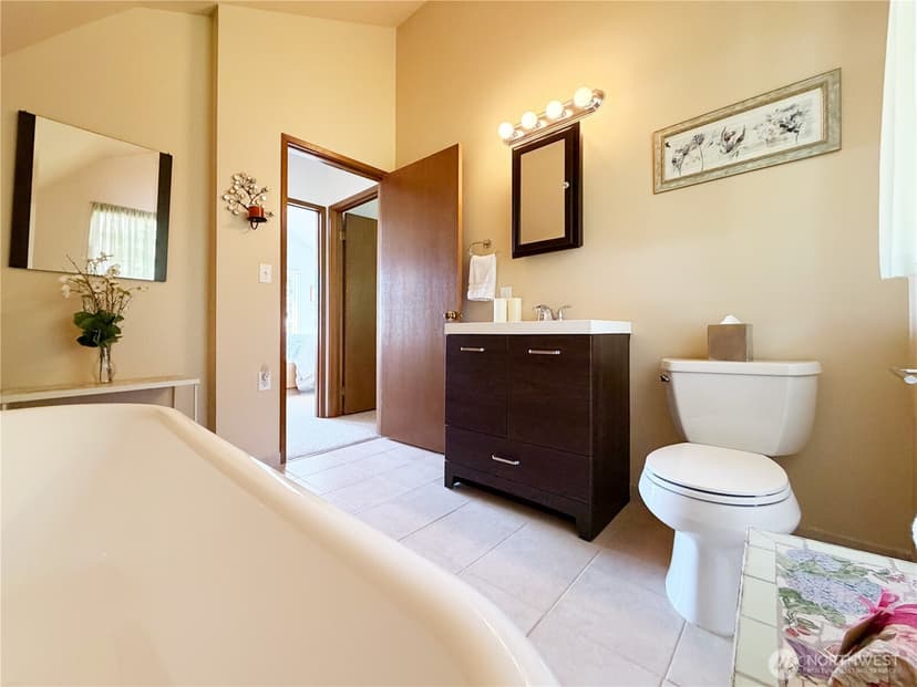 Property photo for 46 G Mukilteo Way, Hat Island photo 27