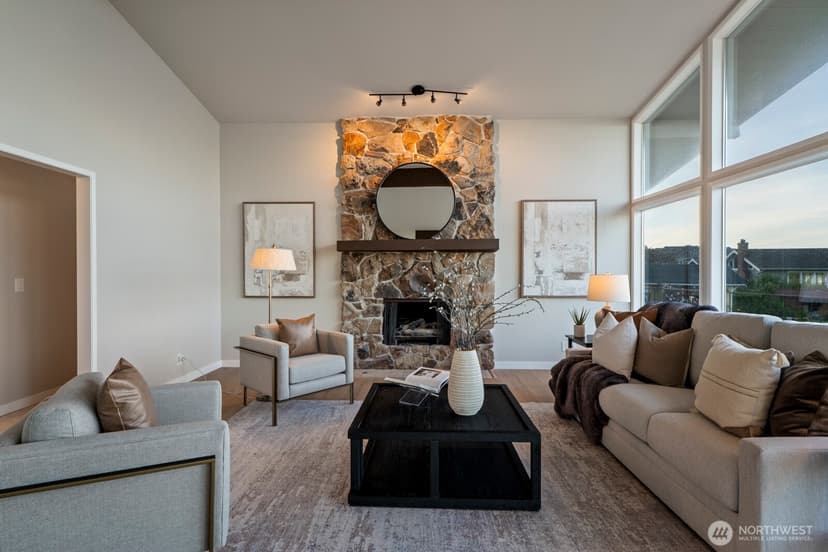 Property photo for 5110 NW Sammamish Road, Issaquah photo 8