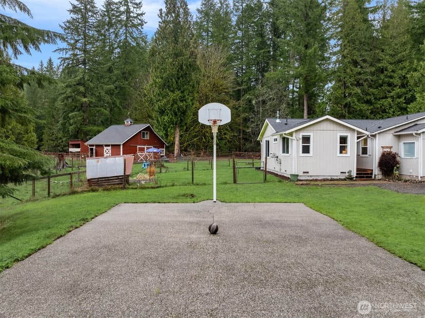 Property photo for 11807 322nd Avenue NE, Duvall photo 34