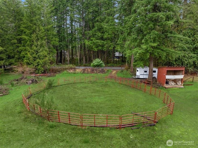 Property photo for 11807 322nd Avenue NE, Duvall photo 36