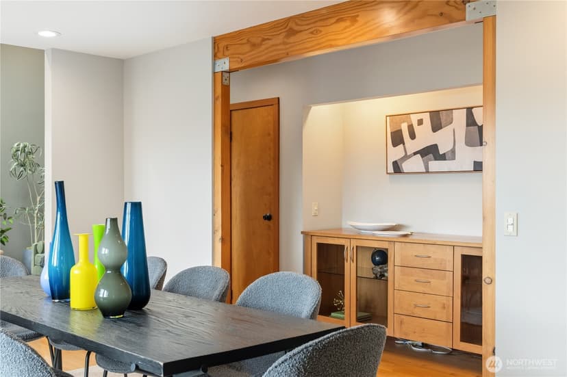 Property photo for 11818 89th Place NE, Kirkland photo 15