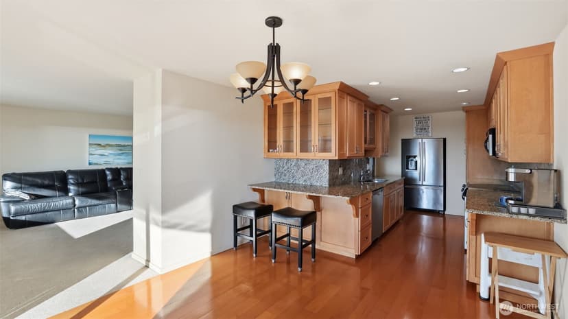 Property photo for 22222 Dock Avenue S #1B, Des Moines photo 10