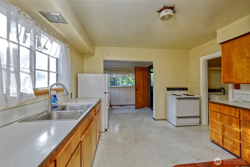 Property photo for 12824 51st Avenue NE, Marysville photo 6