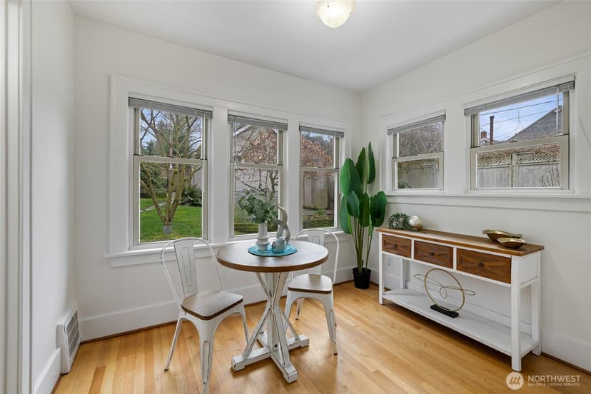 Property photo for 510 N Yakima Avenue, Tacoma photo 7
