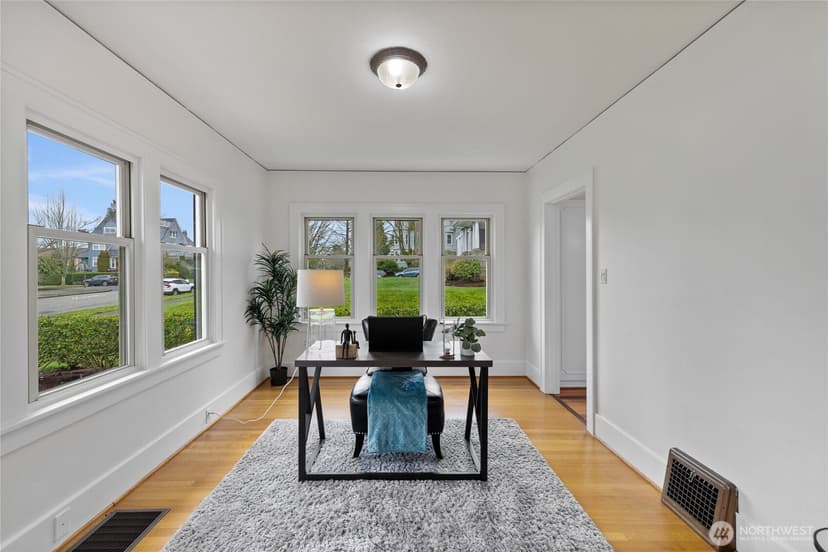 Property photo for 510 N Yakima Avenue, Tacoma photo 11