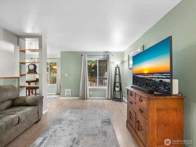 Property photo for 21227 76th Avenue W #B8, Edmonds photo 4