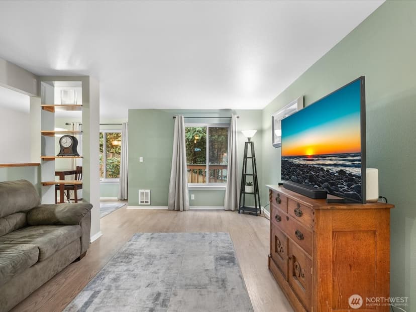 Property photo for 21227 76th Avenue W #B8, Edmonds photo 4