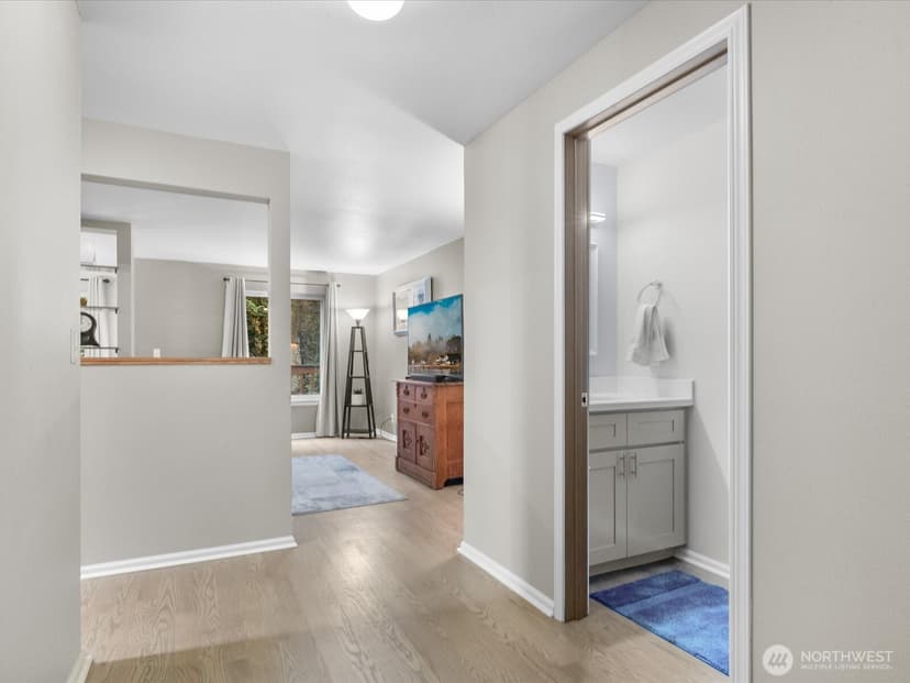 Property photo for 21227 76th Avenue W #B8, Edmonds photo 6