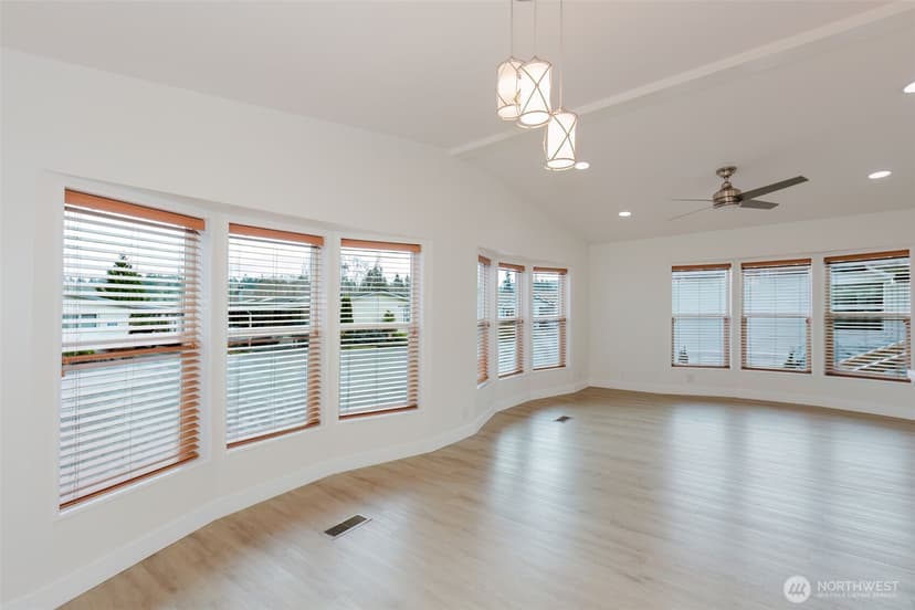 Property photo for 6897 Capricorn Lane NE, Bremerton photo 16
