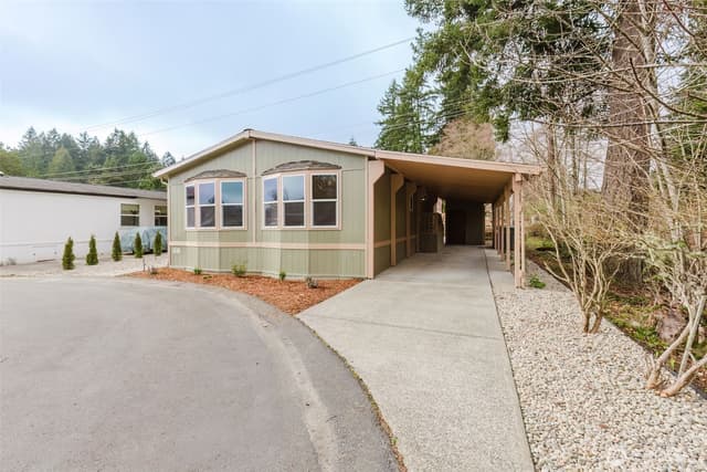 Property photo for 6897 Capricorn Lane NE, Bremerton photo 2